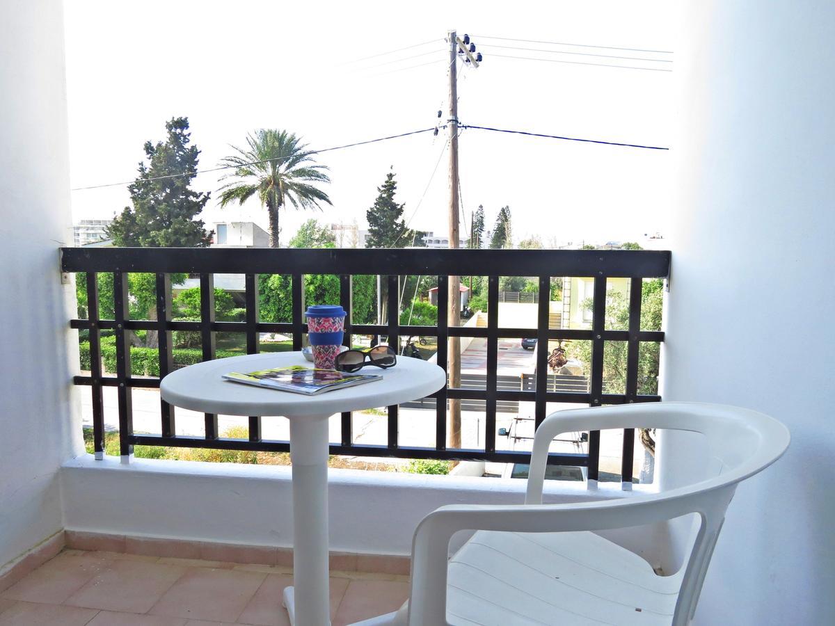 Debby Apartments Ialysos  Luaran gambar